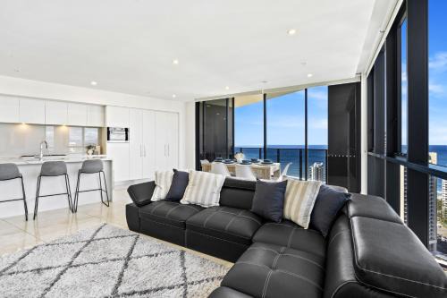 Ruby - 2 Bedroom Penthouse in Surfers Paradise!