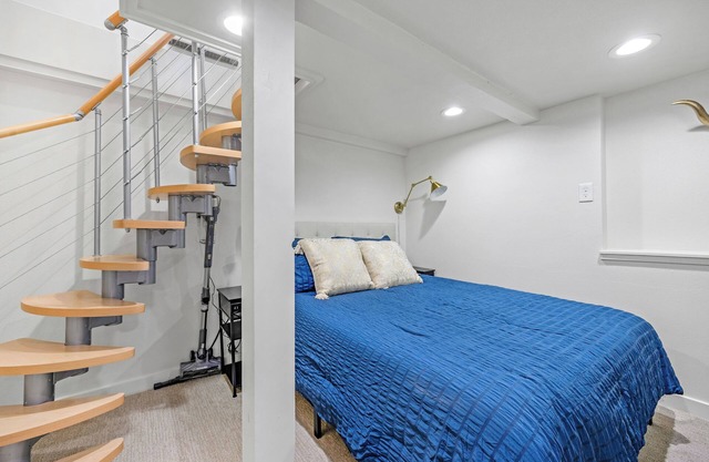 Rucker Avenue Cozy Bungalow