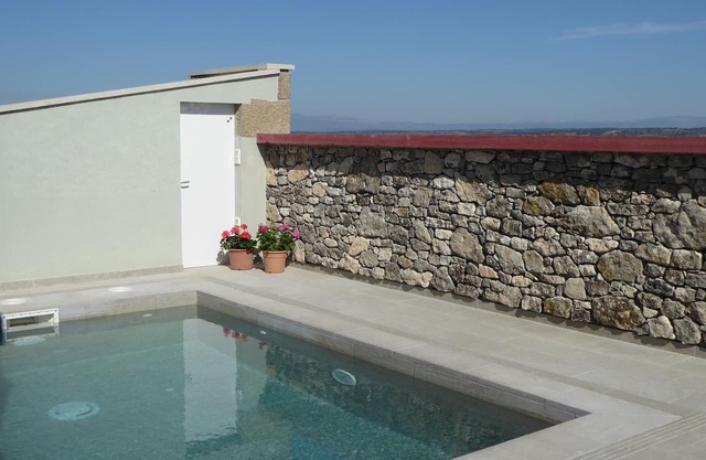 Rural accommodation El Paller for 2/4 people or a family