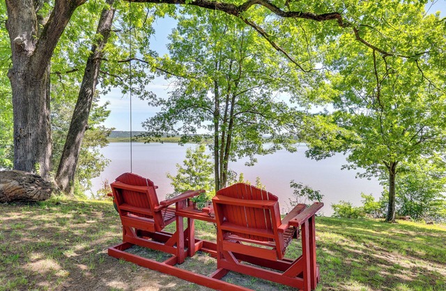Rural Arkansas Vacation Rental w/Lake Access
