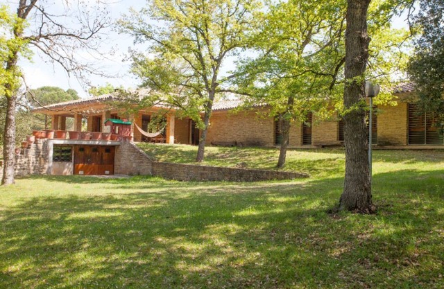 Rural cottage for friends and family surrounded by forest in Osona