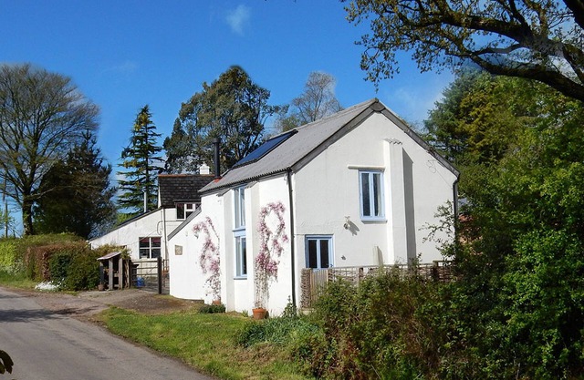 Rural Holiday Cottage with Wonderful Countryside Views on Friendly Smallholding.
