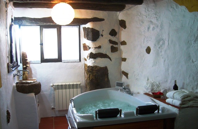 Rural house for family stays