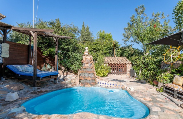 Rural House 'La Cuina De Paqui' with Private Pool, Private Terrace and Wi-Fi