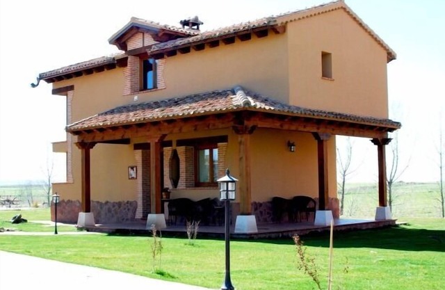 Rural house for 4 people in Turégano