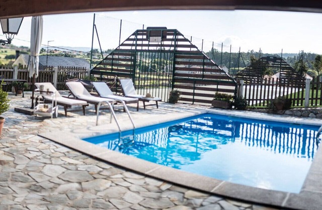 RURAL HOUSE WITH SWIMMING POOL AND CLOSE TO THE BEACH