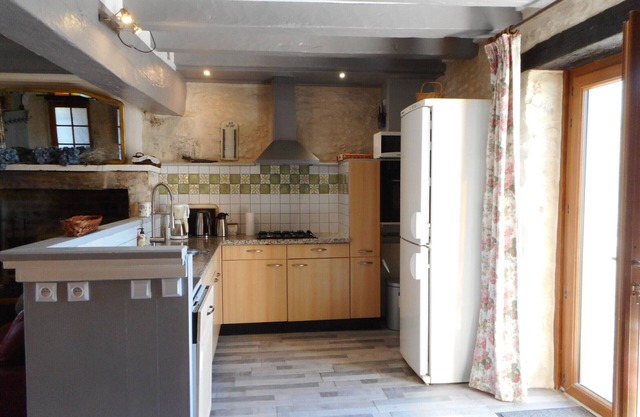 rural location with unobstructed view, old farmhouse from 1600