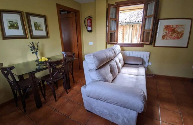 Rustic apartment next to the Museum