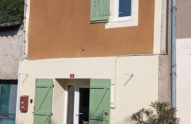 Rustic cottage in the heart of the Bastides, Lot-et-Garonne. Perfect for 2!