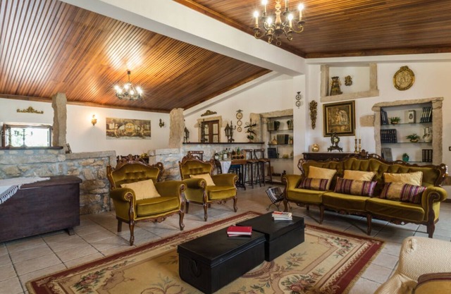 Rustic country house with big garden, barbecue and terrace