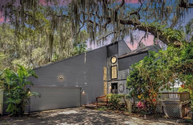 Rustic Enchanted Forest- A Nature Lover’s Retreat with lake, pool, and hot tub