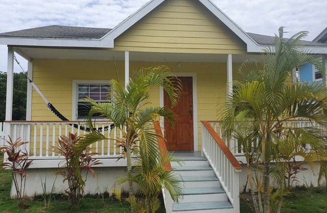 Rustic Island charm on the East End of Roatan where history abounds