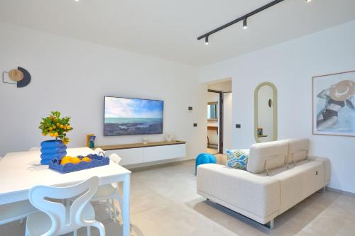 RUTACEAE Holiday Home