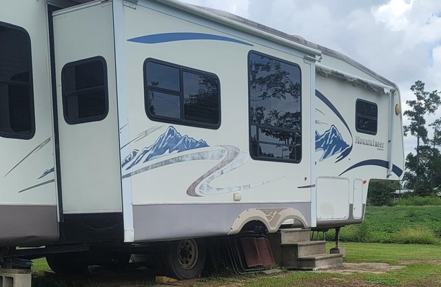 RV Executive Home IV in tranquil setting, Indoor - Inground Pool
