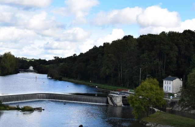 Séjour en Bords de Rivière Entre Laval et Mayenne