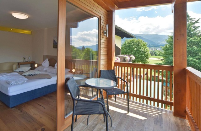 Süd - See Komfortzimmer Mirnock mit Balkon - Gästehaus Bärwald