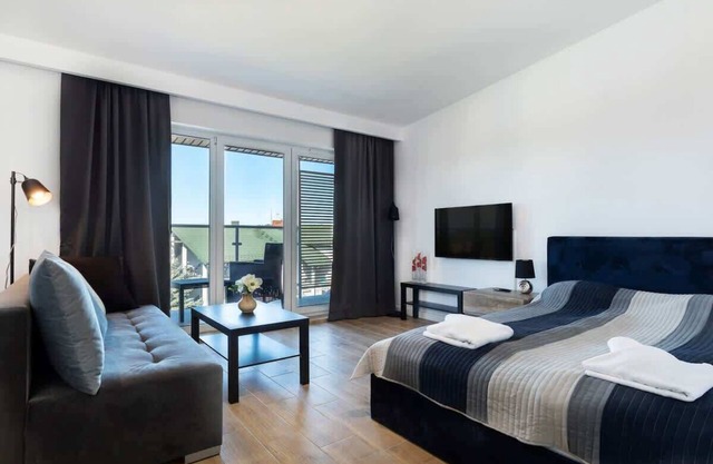 Słoneczne Tarasy 10B | Elegant Studio | Lake View