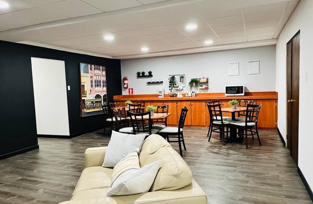 S.J. Suites Hotel