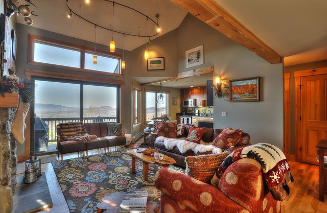 Saddleback - South Branch Penthouse 15-3 - ski in/ski out