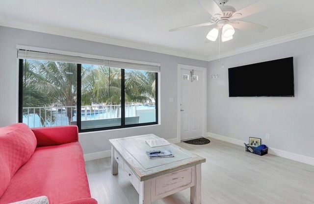 Sailfish Suites - 12 - waterfront lodging