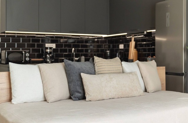 Saint Matthew Central Apartment by Senaon
