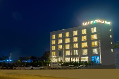 Saltstayz Premier - Manesar & Sector 86