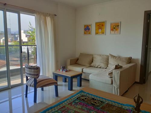 Samsara La Falda- Depto con con cochera cubierta-piscina -AC-calefaccion-SUM-vistas a las montañas-WIFI-a 100 mts de Av principal