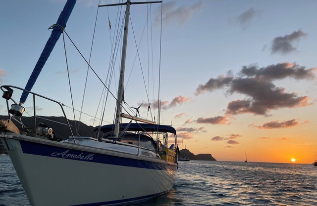 San Blas Private sailing & snorkeling charter with WiFi in remote islands