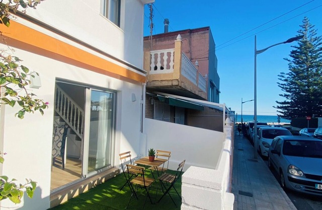 San Juan Beach, White House