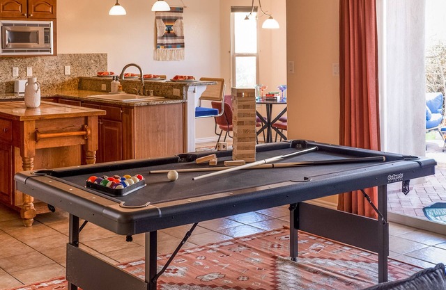 Sandia Retreat: 6Br - 15min to airport - Games