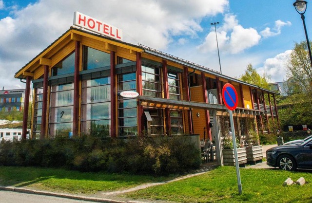 Sandmoen Bed & Breakfast, Free Parking