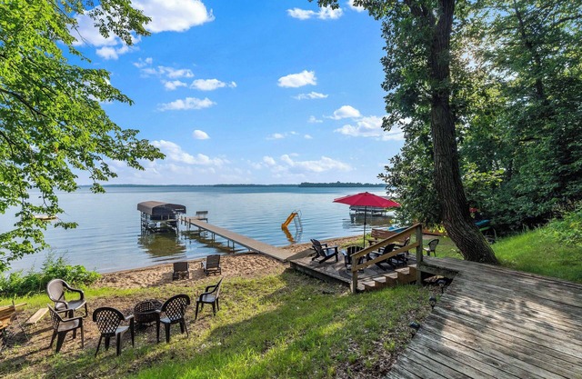 Sandy Beach Family Getaway w/Fire Pit & Deck!
