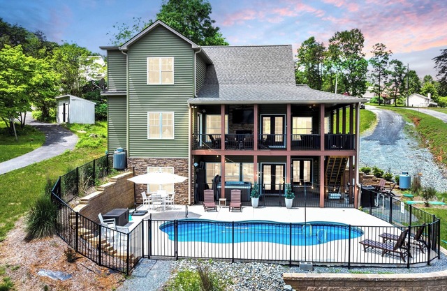 Sandy Bottom Cove, New Lakefront Luxury w/Covered Decks + Heated Salt Pool, Beach, Hot Tub, Dock!