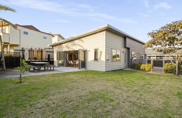 Sandy Feet Retreat - Papamoa