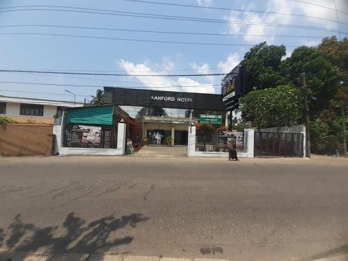 Sanford Hotel & Restaurant Colombo