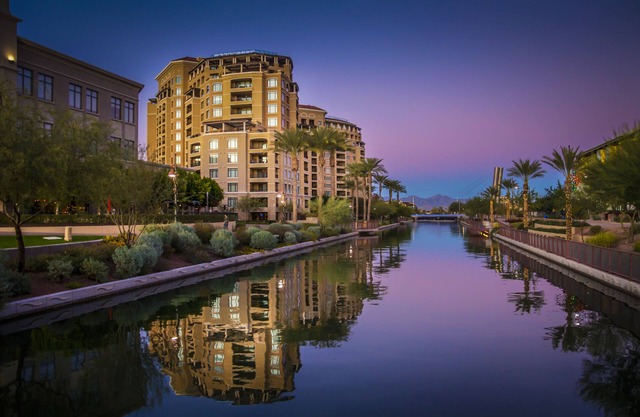 *SANITIZED* Regency Spectacular Views/2 BR Condo/COM Pool/Old Town Scottsdale