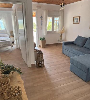 Santa Marina Garden - Suite B