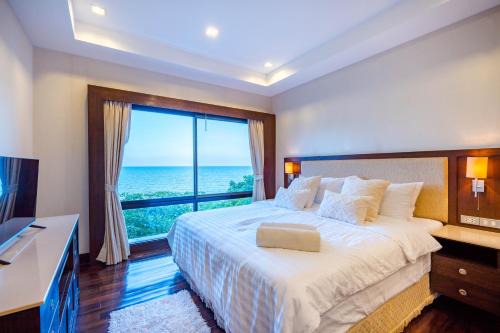 Santi Pura Residence on The Beach