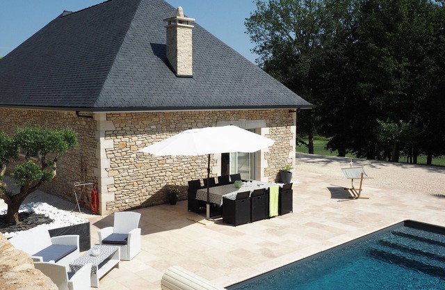 Santoneige is a spacious (150 m2) newly built holiday home in 2018