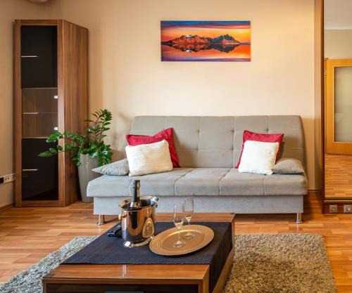 Santos 1214 Apartment