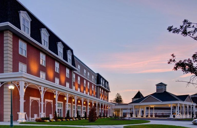 Saratoga Casino Hotel