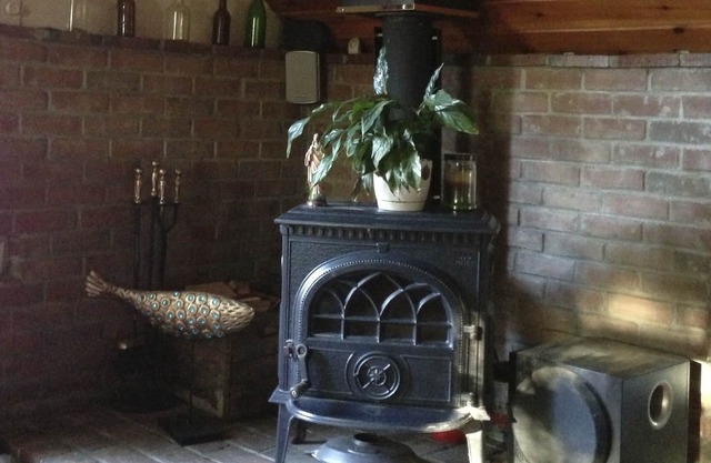 Saratoga Track Season- Beautiful 1 Bedroom Beauty Pet Friendly