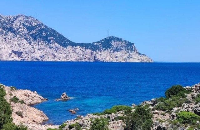 Sardinia for family and friends