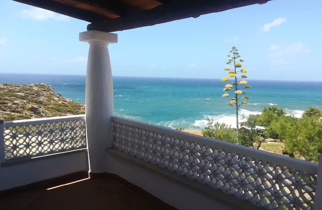 Sardinia, Torre Dei Corsari: Panoramic apartment in villa