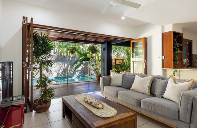 Savannah Villa Elua
