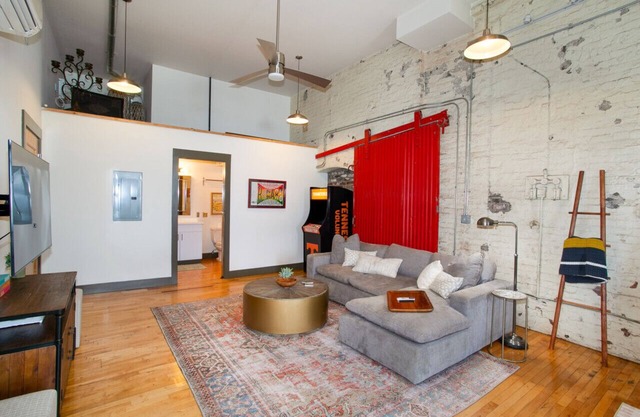 Scenic City Loft in Downtown Knoxville!