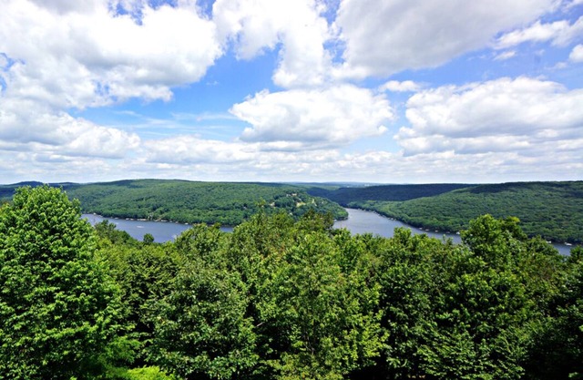 Scenic Mountain Escape Near Deep Creek Lake