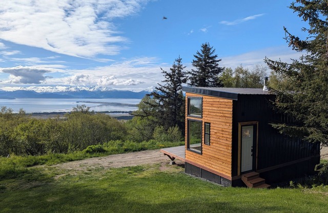 Scenic Views Hilltop Cabin