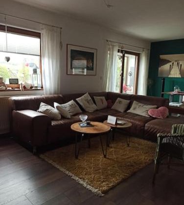 schön eingerichtet Wohnung