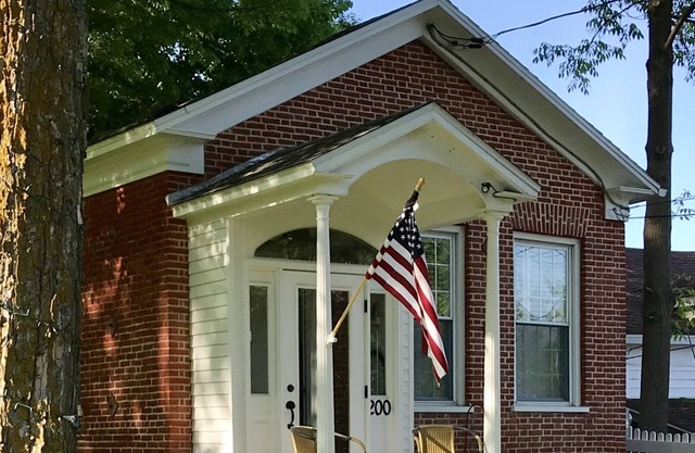 School House Suite Located near Colgate & Hamilton College, Waterville NY 13480